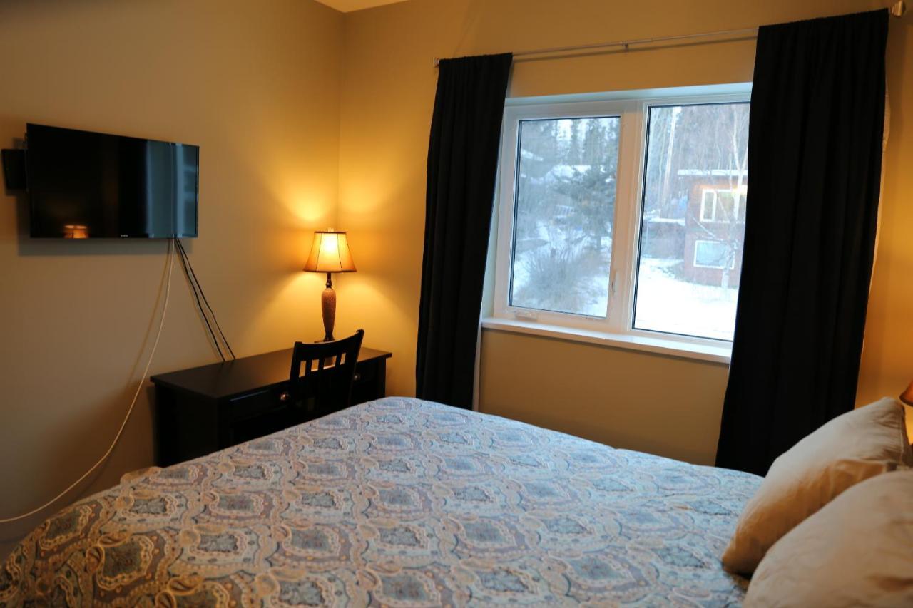 Downtown Whitehorse Deluxe 2 Bedroom Condo Экстерьер фото